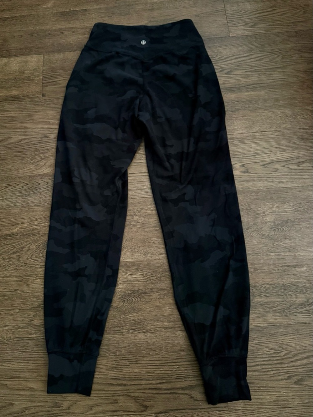 Lululemon Align Jogger Black/Gray Camo Size 6 - Picture 3 of 6